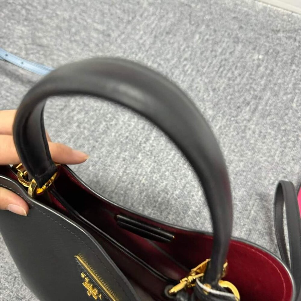 100% Authentic Prada Leather Panier Bag - Picture 13 of 13